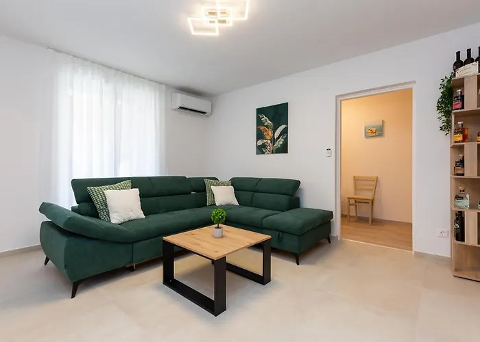 Rosoglio Porec 300M From Sea, New Apartment 2024