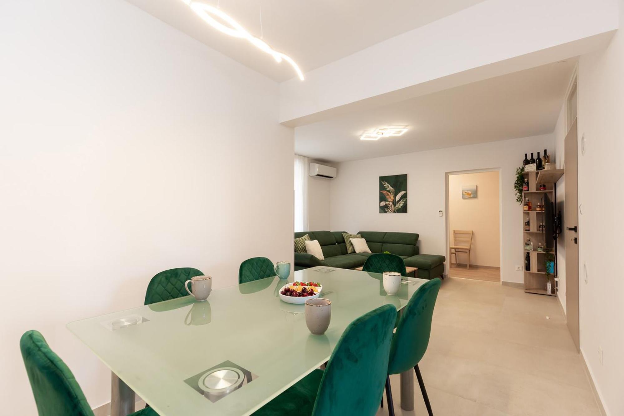 Apartment Rosoglio 300m From Sea, New 2024 Poreč